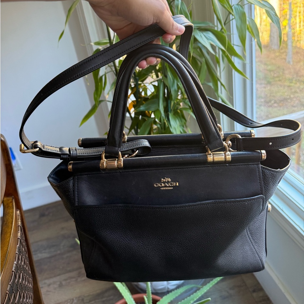 Coach Grace Bag Black Pebbled Leather Crossbody Purse Gold Accents Authentic